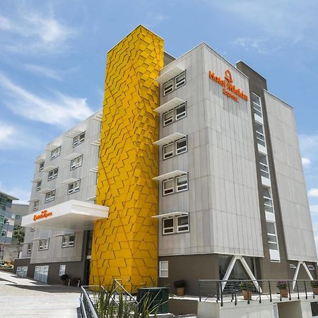 มิซิออน เอ็กซ์เพรส เกเรตาโร Hotel ภายนอก รูปภาพ