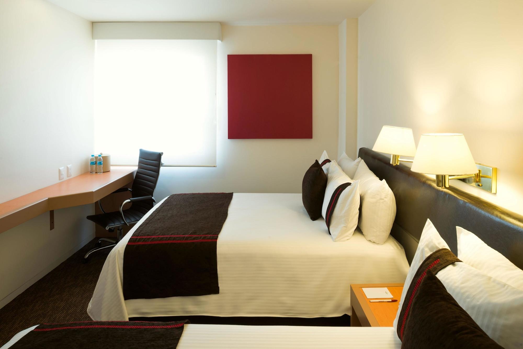 มิซิออน เอ็กซ์เพรส เกเรตาโร Hotel ภายนอก รูปภาพ