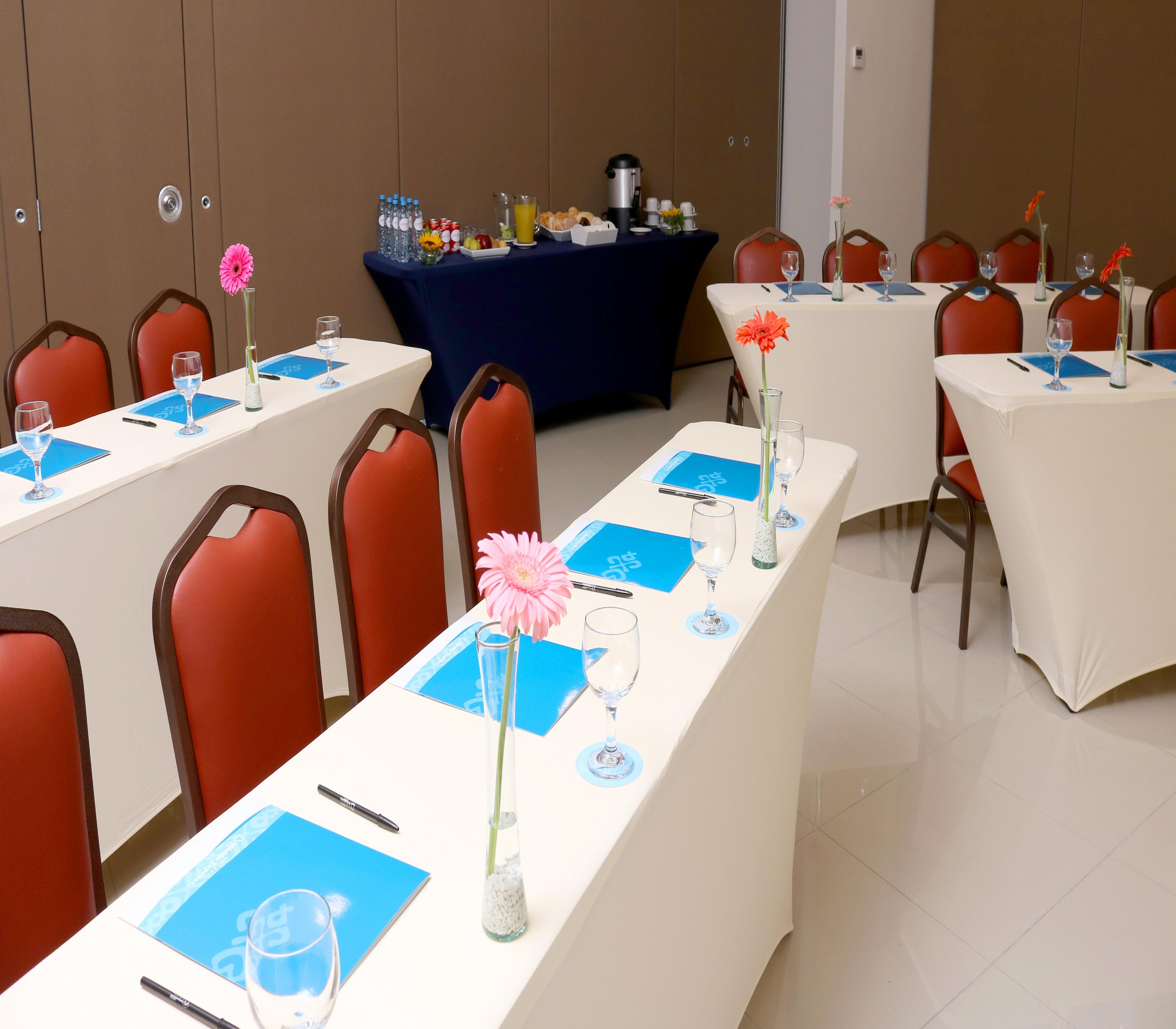 มิซิออน เอ็กซ์เพรส เกเรตาโร Hotel ภายนอก รูปภาพ