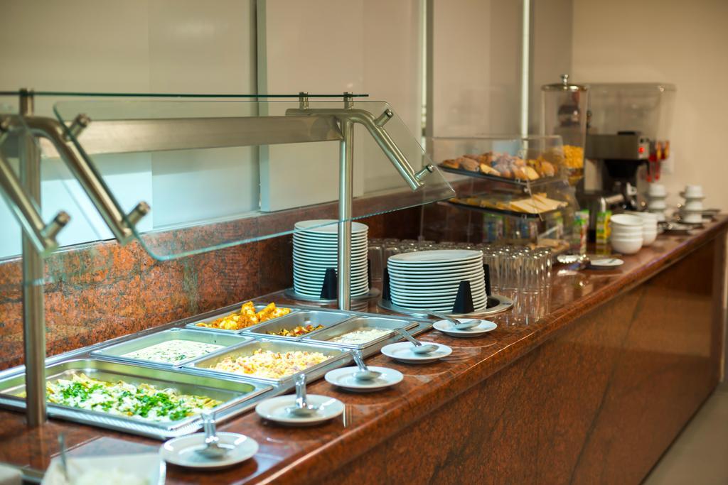 มิซิออน เอ็กซ์เพรส เกเรตาโร Hotel ภายนอก รูปภาพ