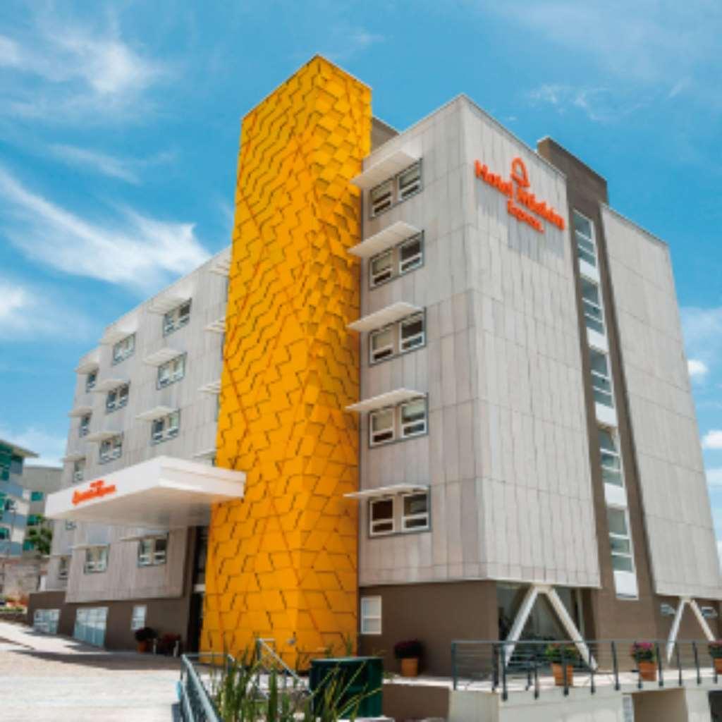มิซิออน เอ็กซ์เพรส เกเรตาโร Hotel ภายนอก รูปภาพ