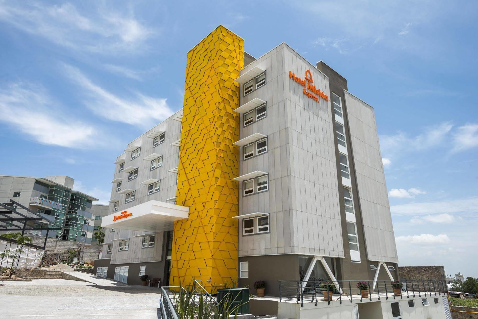 มิซิออน เอ็กซ์เพรส เกเรตาโร Hotel ภายนอก รูปภาพ